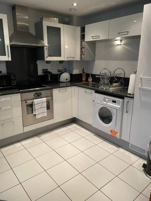 1 Bedroom Apartment Royal Docks Londyn Zewnętrze zdjęcie